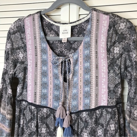 Knox Rose‎ Tunic Dress Size S 100% Rayon Tie Neck with Tassels Crochet Bell Slvs - Picture 3 of 10